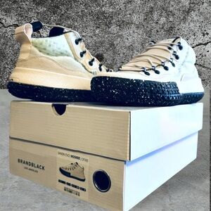•DEADSTOCK• Brandblack Hikers/sneakers in Cream and black • Size 9M / 10.5W